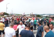 Збох ниске откупне цене малине одржан протест малинара у Ариљу и Пожеги