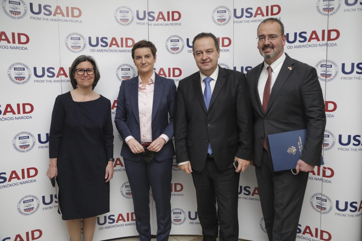 ЛАЖЕШ! Србија хоће поштене изборе а не оне који контролишу USAID и NALED!