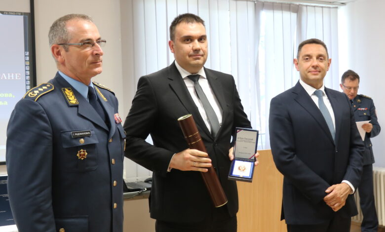 Први оперативац БИА преговара са криминалцима