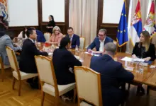 ММФ: Србија од октобра повећава цену струје за минимум седам одсто, ограничење у повећању пензија и плата