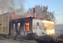 Топлица: Три стотине кућа изгорело у пожару, ни ватрогасаца, ни војске, пожари по тврдњама мештана ПОДМЕТНУТИ! (видео)