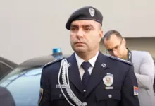Овог ИДИОТА и комплетну ЈЗО екипу послати на РОБИЈУ да наредну деценију праве друштво Радету Марковићу!