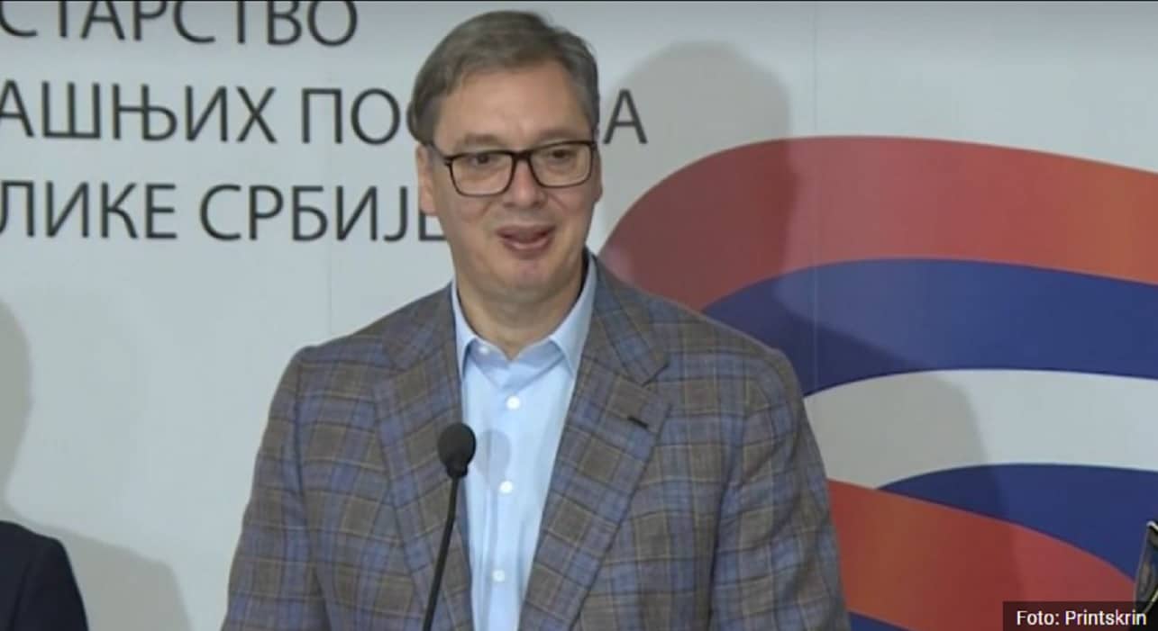 Пијани вођа крда убица, лопова и лудака