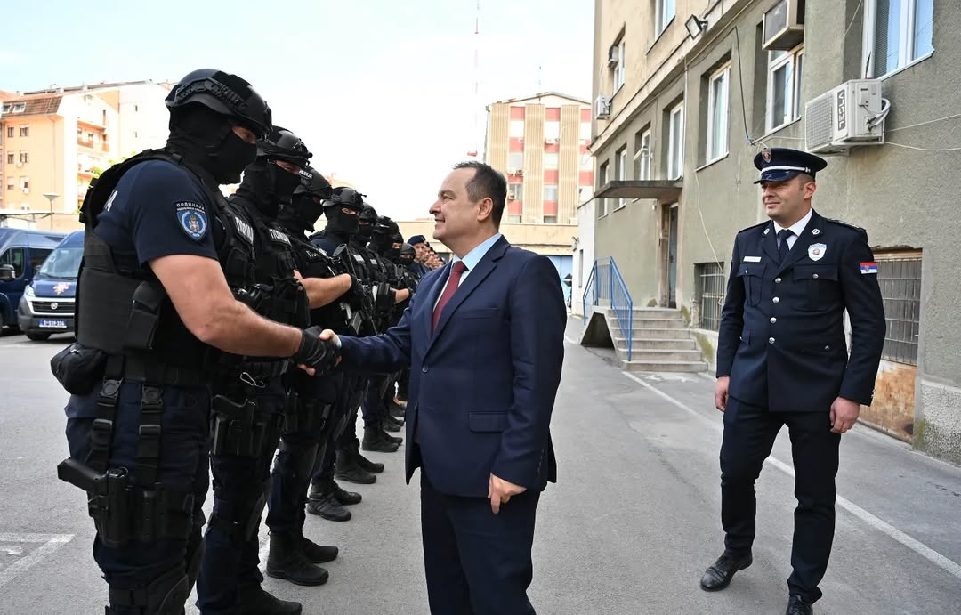 МУП пред колапсом: Да ли ће Србија и полицајце увозити из Непала и Шри Ланке?