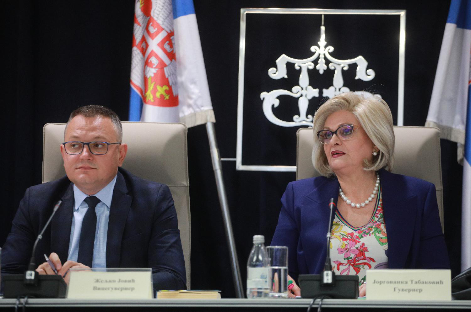 Цицо, Цицо, вештицо, који ће Witcher пре до тебе? Руски или српски...