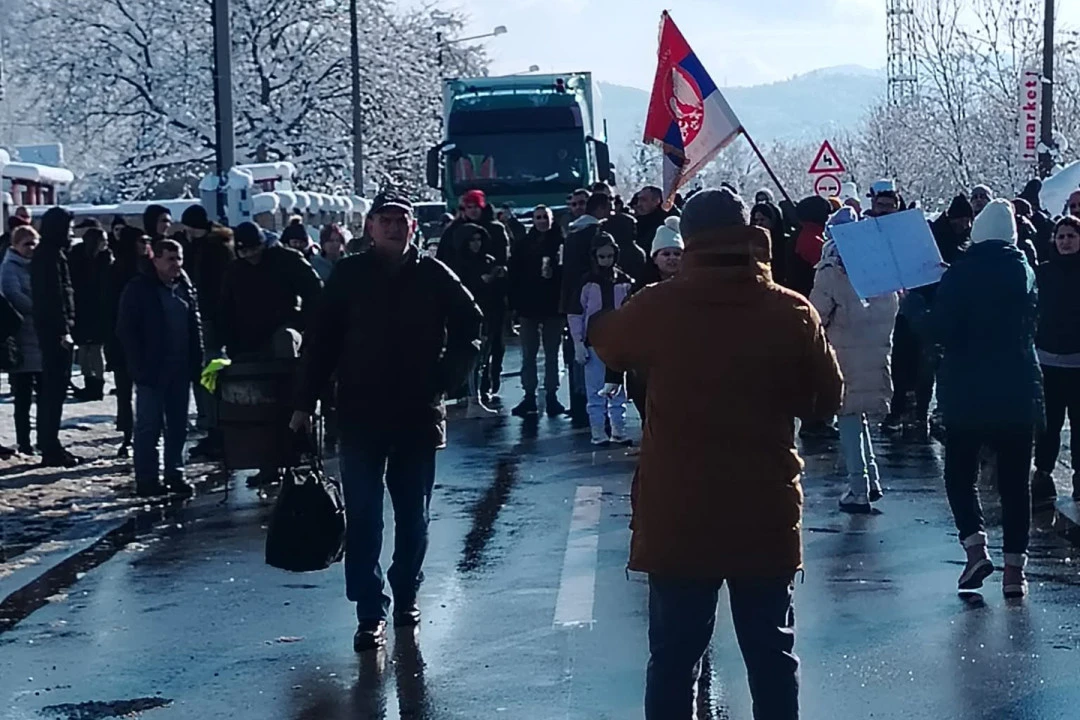 Западна Србија у колапсу, поједина места немају већ пети дан струју! (видео)