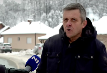 Село Причевић код Ваљева шест дана без струје, данас не раде ни фиксни телефони (видео) Село Причевић код Ваљева шест дана без струје, данас не раде ни фиксни телефони (видео)