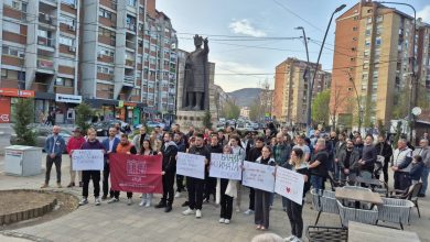 Митровачки студенти траже ванредну седницу Скупштине Србије о статусу Универзитета у Приштини Митровачки студенти траже ванредну седницу Скупштине Србије о статусу Универзитета у Приштини