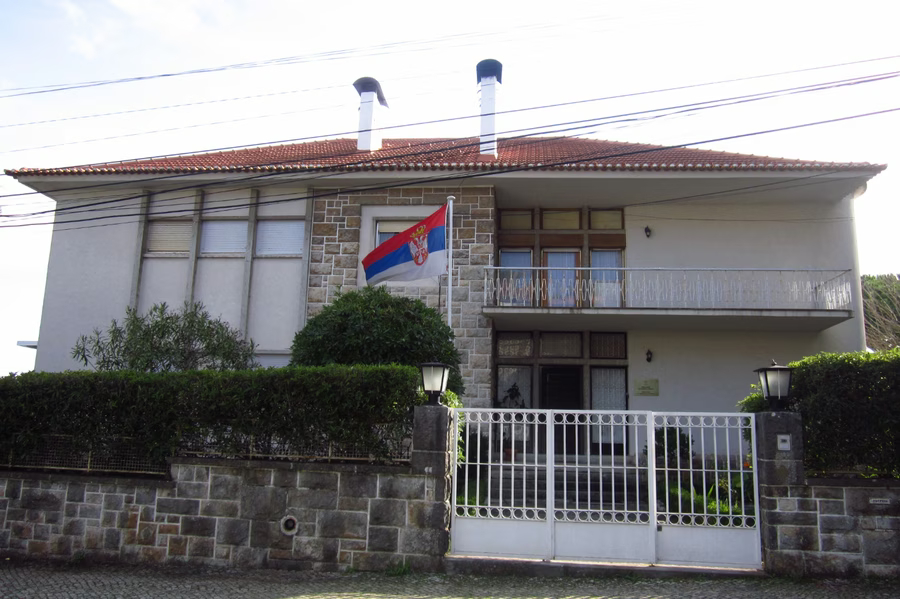 Вучићев нарко-клан лагеровао кокаин у српској амбасади у Лисабону!