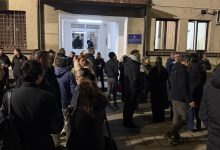 Пет насумично ухапшених пољопривредника претучено је у Полицијској станици у Богатићу, једном од њих поломљена је рука! Пет насумично ухапшених пољопривредника претучено је у Полицијској станици у Богатићу, једном од њих поломљена је рука!